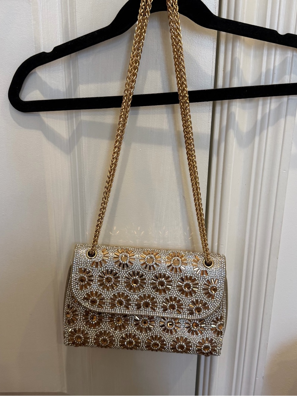 Crystal-Embellished Gold Floral Chain Shoulder Bag